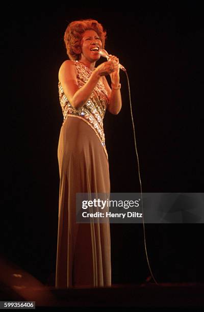 Aretha Franklin performs a song on a 1975 Bob Hope televison special.