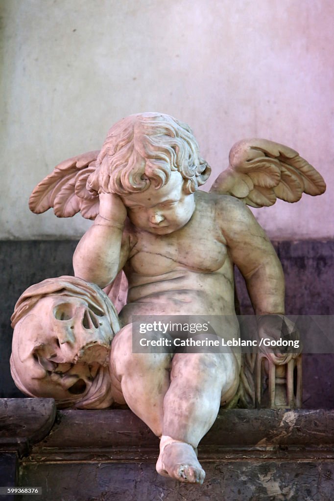 The Weeping Angel. Nicolas Blasset (1636) in the mausoleum of Canon Guillain Lucas. Amiens Cathedral.