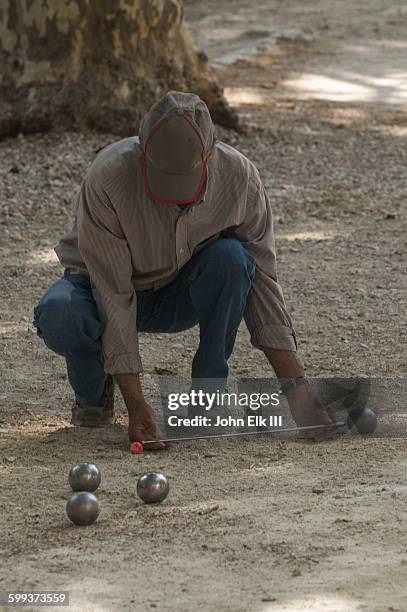 men playing petanque - petanque stock pictures, royalty-free photos & images