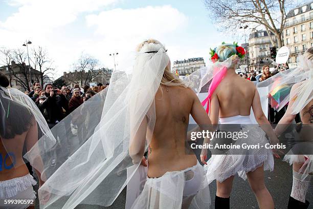 Tens of thousands of people took to the streets of the French capital on Sunday, to rally in support of a government-proposed bill that would...