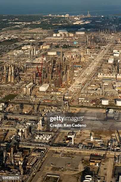 Houston Refineries Houston Channel Photos and Premium High Res Pictures - Getty Images
