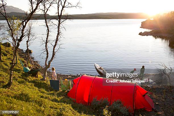 tent and kayak at coast - swedish lapland 個照片及圖片檔