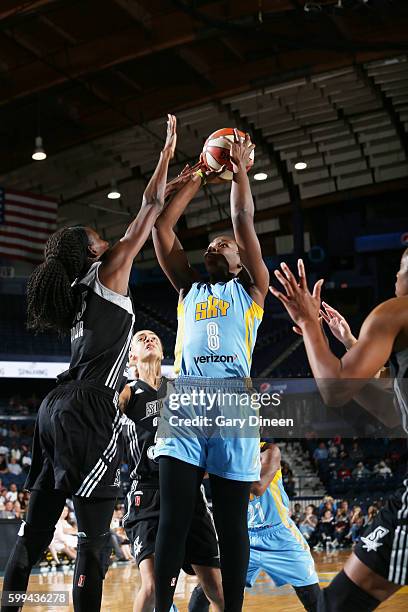 Clarissa dos Santos of the Chicago Sky shoots the ball against the San Antonio Stars on September 4, 2016 at Allstate Arena in Rosemont, IL. NOTE TO...