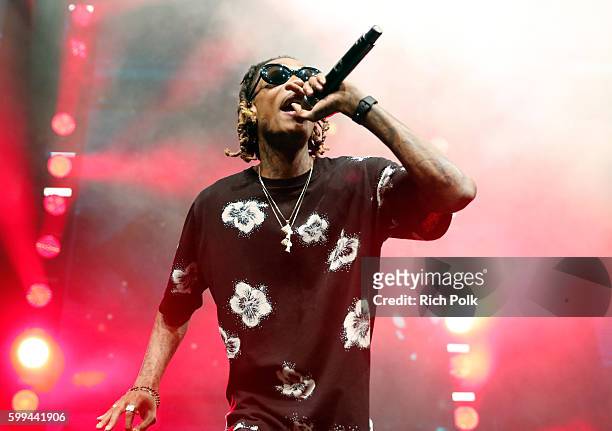Recording artist Wiz Khalifa performs onstage during The Ultimate Fan Experience, Call Of Duty XP 2016, presented by Activision, at The Forum on...