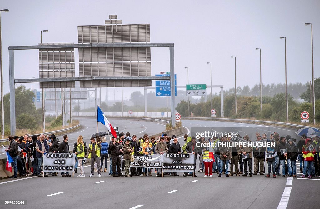 FRANCE-BRITAIN-MIGRANTS-DEMO