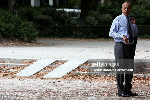 Alain Juppe, Mayor of Bordeaux and Les Republicains presidential candidate hopeful takes a walk after a press conference at Bordeaux metropole on...