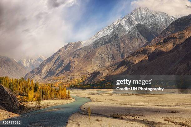 chitral district - mountain pass stock pictures, royalty-free photos & images