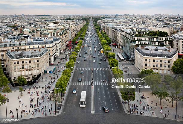 champs-élysées aerial view, paris (france) - boulevard fotografías e imágenes de stock