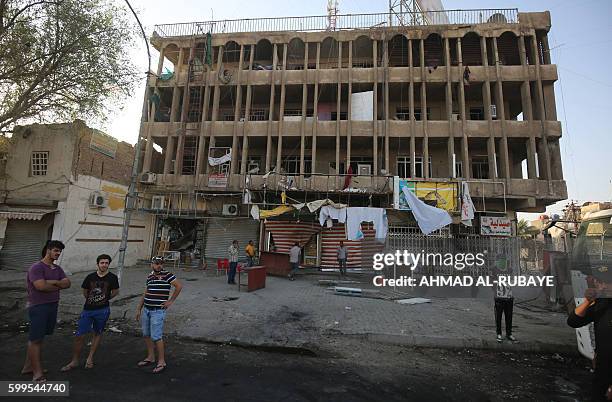 Karrada 2,423 Karrada Baghdad Stock Photos, High-Res Pictures, and Images ...