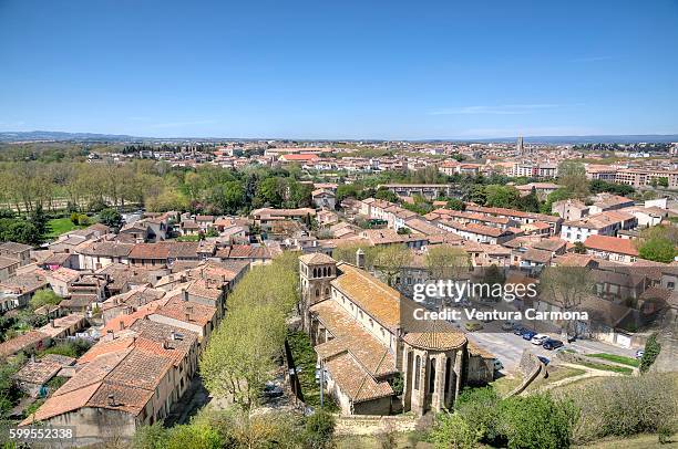 carcassonne (france) - オードリバー ストックフォトと画像