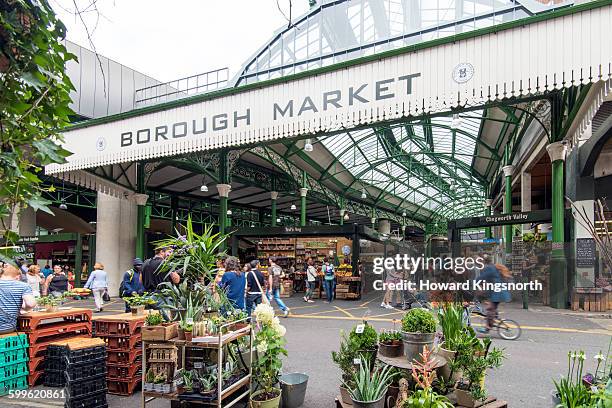 borough market entrance - borough stadtbezirk stock-fotos und bilder