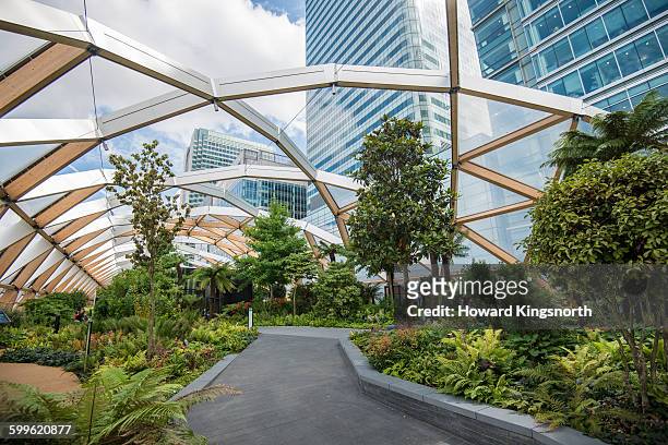 crossrail sky garden, canary wharf - crossrail stock pictures, royalty-free photos & images