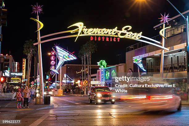 neon sign for fremont at night, downtown las vegas, nevada, usa - downtown las vegas stock pictures, royalty-free photos & images