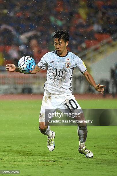 Shinji Kagawa of Japan controls the ball during the 2018 FIFA World Cup Qualifier between Thailand and Japan at the Rajamangala National Stadium on...