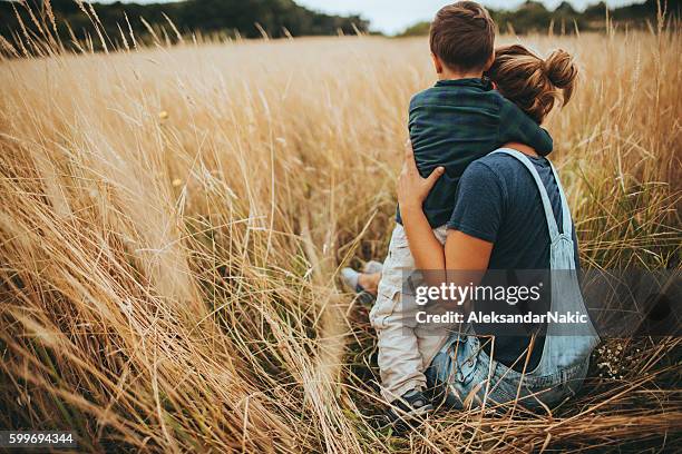 motherhood - farm family stockfoto's en -beelden