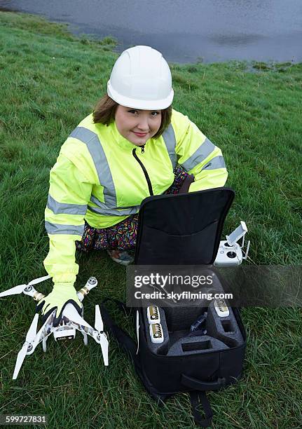 female drone pilot - drone pilot stock pictures, royalty-free photos & images