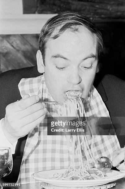 Spaghetti eating contest at the Alpino Restaurant in London, UK, 5th December 1967.