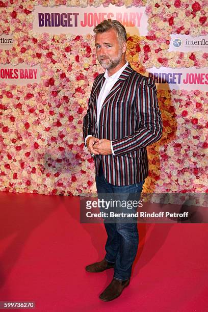 Sports Journalist Darren Tulett attends the "Bridget Jones Baby" Paris Premiere. Held at Cinema Le Grand Rex on September 6, 2016 in Paris, France.