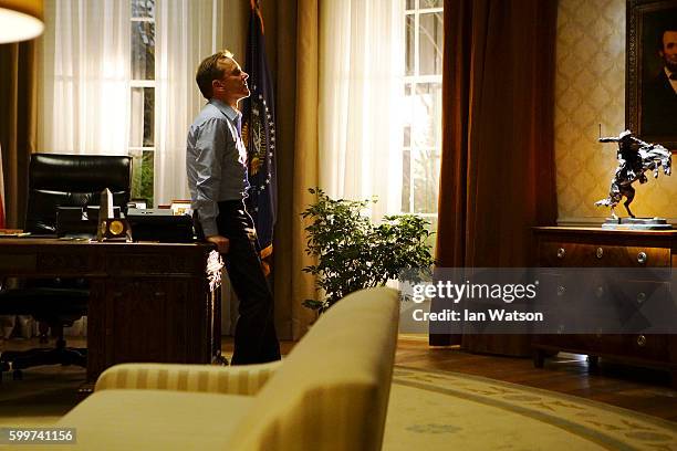 Pilot" - Kiefer Sutherland stars as Tom Kirkman, a lower-level cabinet member who is suddenly appointed President of the United States after a...