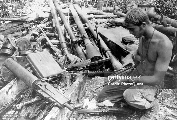 Recocolise Rifle 160 Recoilless Rifles Photos & High Res Pictures - Getty Images