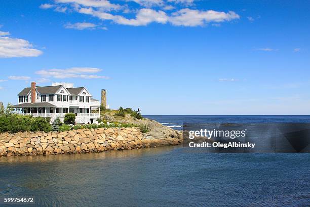 gorgeous waterfront house and rocky shore, perkins cove, ogunquit, maine. - maine stock pictures, royalty-free photos & images