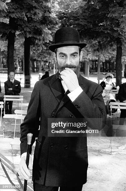 Charles Denner sur le tournage du film 'Landru' réalisé par Claude Chabrol le 14 juin 1962 à Paris, France.