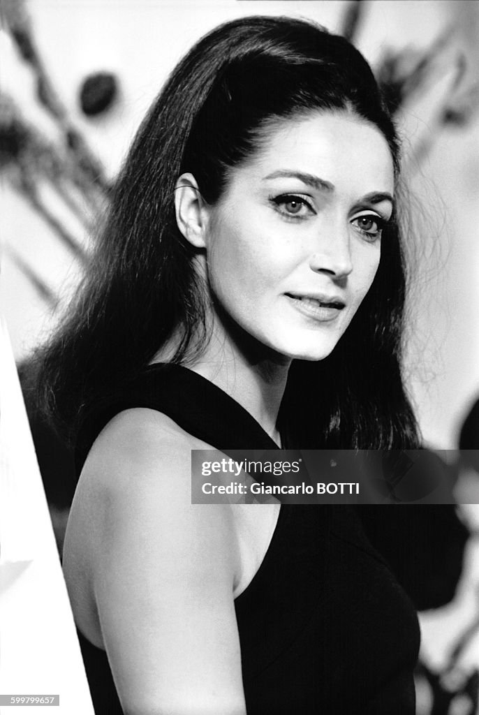L'actrice Françoise Fabian en septembre 1966, à Paris, France . Photo d ...