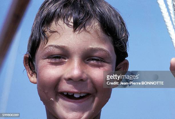 Nicolas Charrier, le fils de Brigitte Bardot, à La Madrague en août 1967, à Saint-Tropez, France.