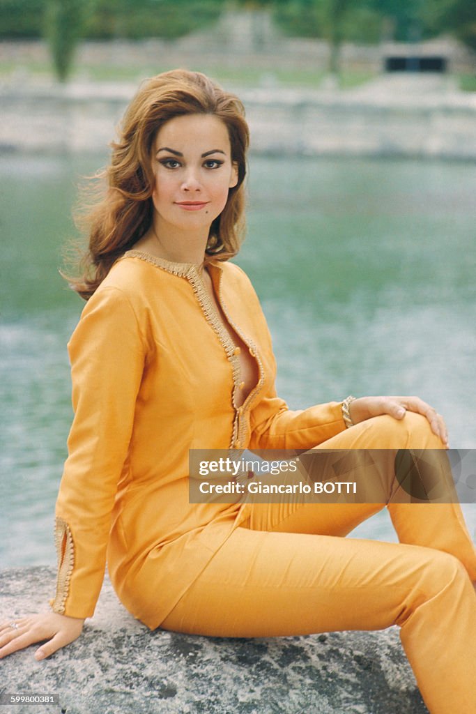 Claudine Auger dans les années 60