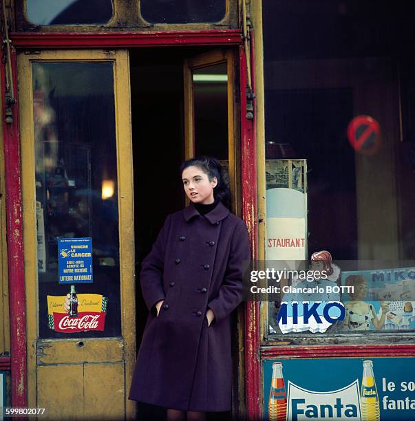 La chanteuse Gigliola Cinquetti, circa 1960 en France .