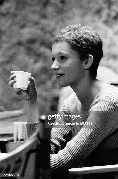 Actress Carla Gravina During The Shooting Of The Movie '5 Branded Women' Directed By Martin Ritt In Italy, In 1959 .
