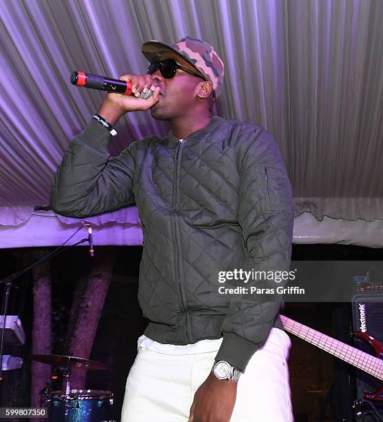 69 Rapper Silkk Stock Photos, High-Res Pictures, and Images - Getty Images