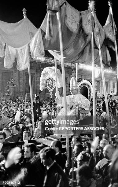 Coronation of New Pope Paul VI at Saint Peter's Basilica, in Vatican City, Vatican, on June 30, 1963 .