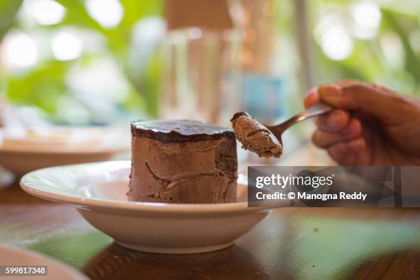 chocolate mousse with bailyes liquour - chocolate mousse stock pictures, royalty-free photos & images