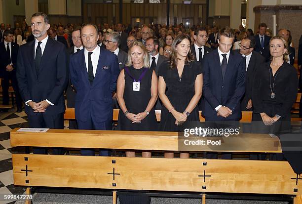 King Felipe of Spain accompanied by the Duke of Medinaceli brothers; Pablo and Flavia Hohenlohe , their children; Victoria von Hohenlohe-Langenburg...