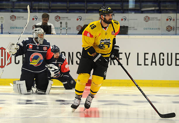 CZE: Vitkovice Ostrava v Krefeld Pinguine - Champions Hockey League