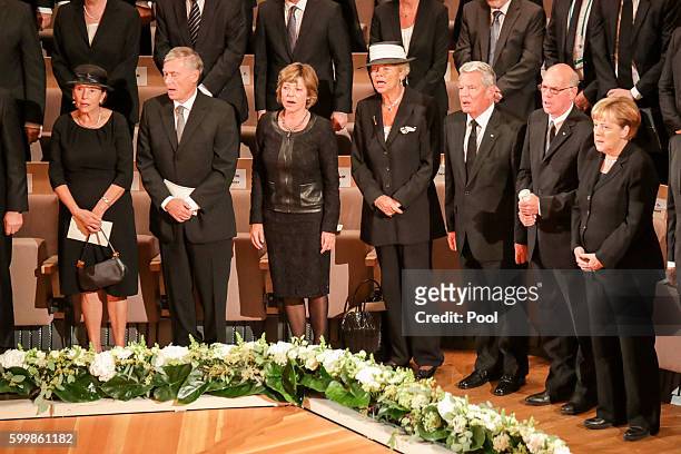 Eva and Horst Koehler, Daniela Schadt,Widow Barbara Scheel, Joachim Gauck, Norbert Lammert and Angela Merkel attend the memorial service of late...