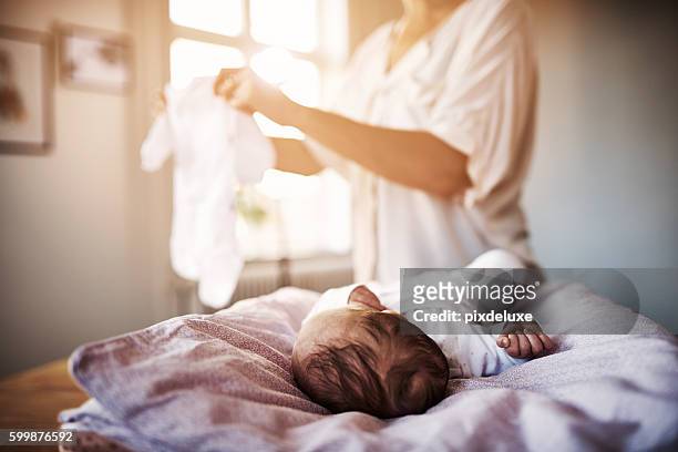 let's get you ready for the day - babysit stockfoto's en -beelden