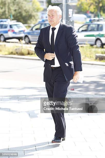 Former Mayor of Berlin Klaus Wowereit arrives for the Memorial Ceremony in honor of former state president Walter Scheel on September 7, 2016 in...