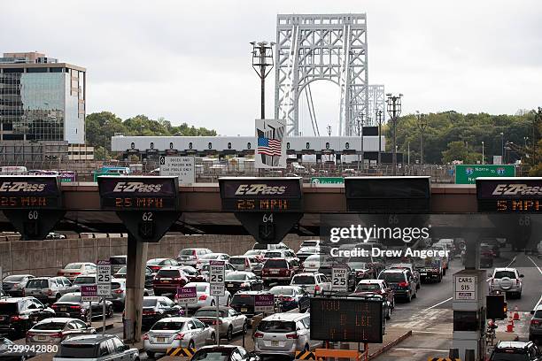 Traffic approaches the George Washington Bridge, September 7, 2016 in Fort Lee, New Jersey. Jury selection begins on Thursday for the New Jersey...