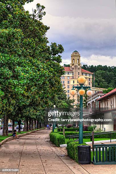 bathhouse row - v arkansas stockfoto's en -beelden