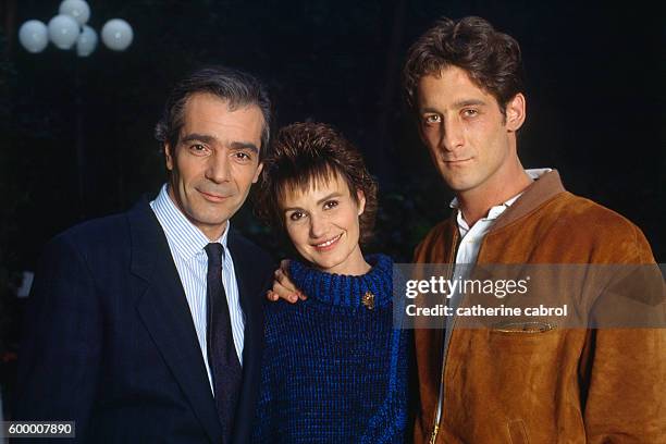 French actors Pierre Arditi, Miou Miou and Vincent Lindon during the filming of the television movie Une Vie Comme Je Veux, directed by Jean-Jacques...