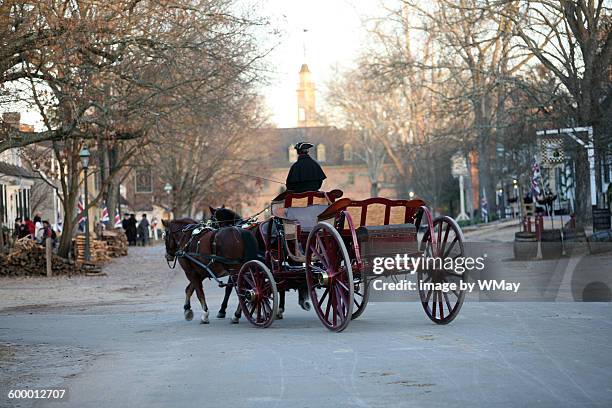 colonial horse and carriage - colonial williamsburg stock pictures, royalty-free photos & images