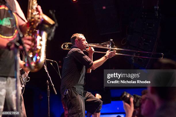 Jake Lesser 255 Less Than Jake Live Stock Photos, High-Res Pictures, and Images ...