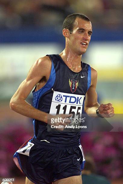Alan Culpepper of the USA competes in the men's 10,000m during the 8th IAAF World Athletic Championships in Edmonton Canada. DIGITAL IMAGE. Mandatory...