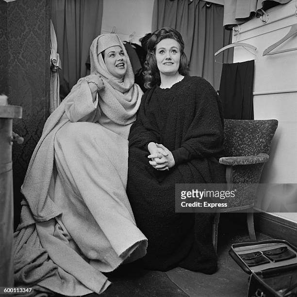 Australian opera singer Joan Sutherland and American opera singer Marilyn Horne , backstage at Covent Garden, London, 27th November 1967.