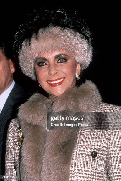 Elizabeth Taylor attends the launch of her new fragrance, Passion at The Helmsley Palace Hotel on January 14, 1987 in New York City.