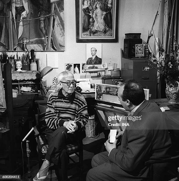 Foujita and Pierre Tchernia in the workshop of the painter.