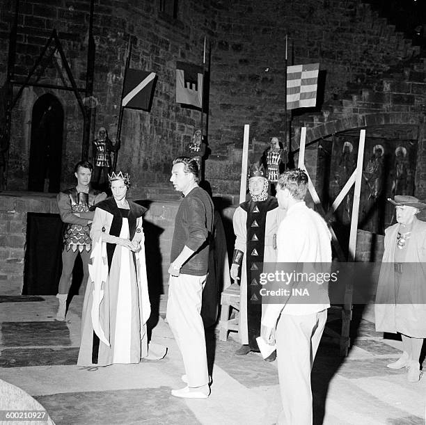 The director Claude Barma, Maria Casarès and Daniel Sorano during the shooting of "Hamlet", complete recording of the Shakespeare's play from the Big...