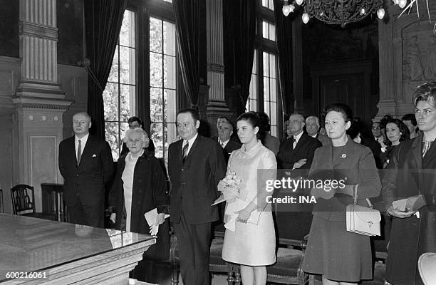 Marriage of René Goscinny and Gilberte Polaro-Millo in the city hall of the 16th district of Paris.